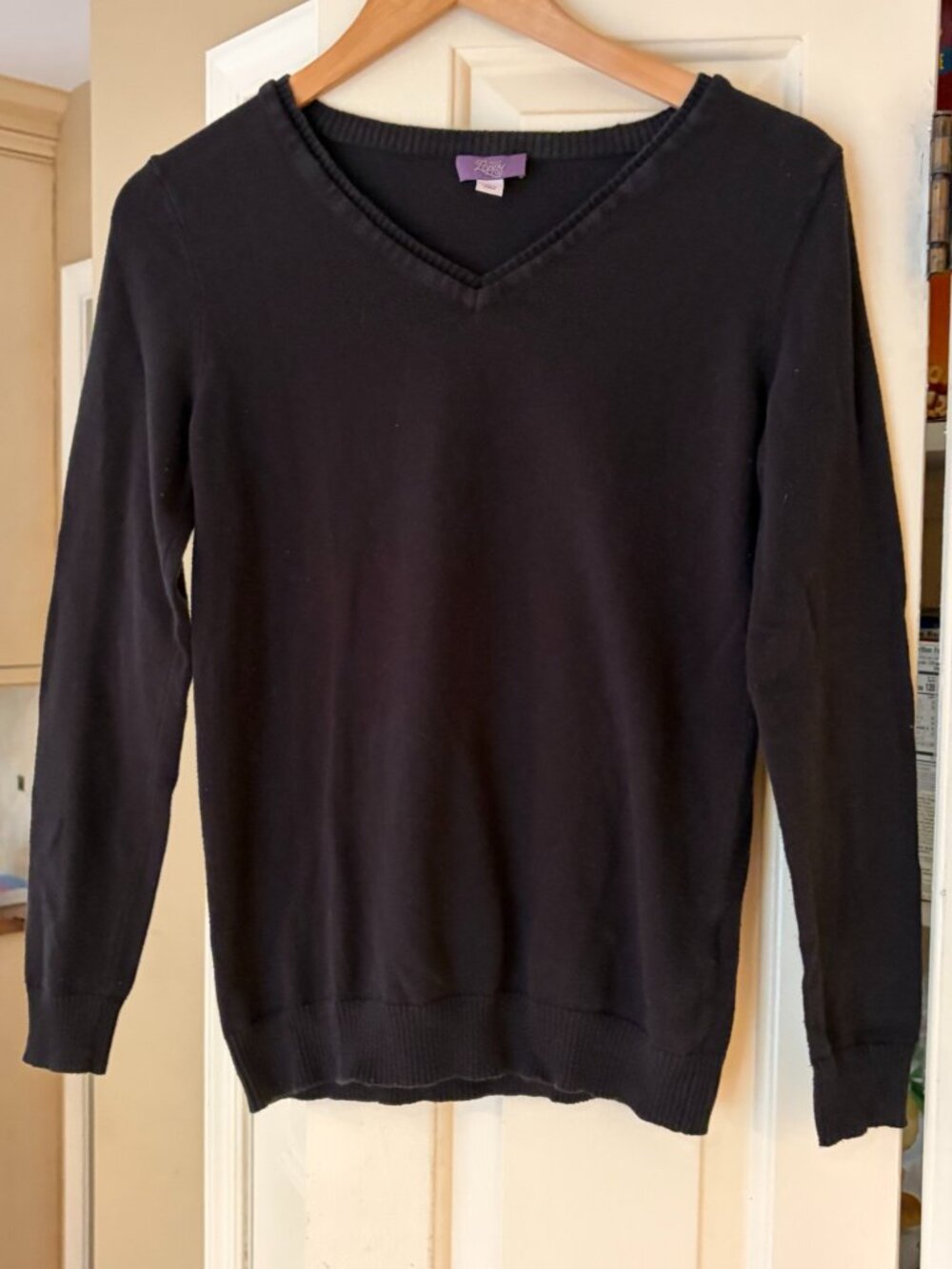 Truly Poppy Tannah Heart Elbow Patch V-Neck Sweater Black Size S